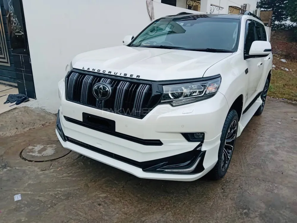 Toyota Prado 2017 for Sale in Sialkot Image-1
