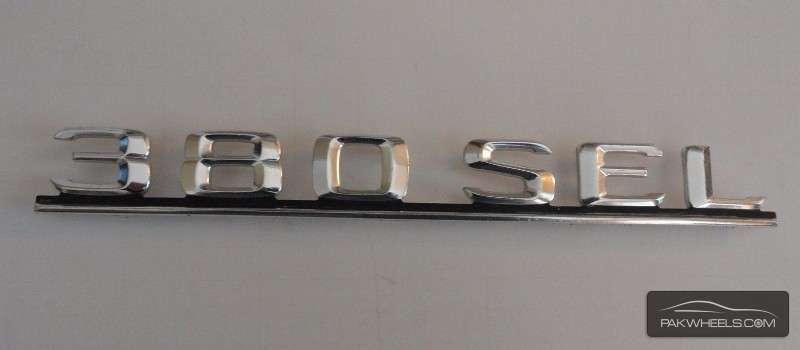 Mercedes Benz Ponton, Fintail, W115 & W126 Trunk Emblems Image-1