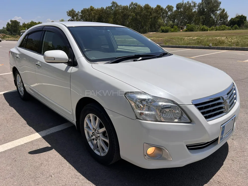 Toyota Premio 2012 for Sale in Islamabad Image-1