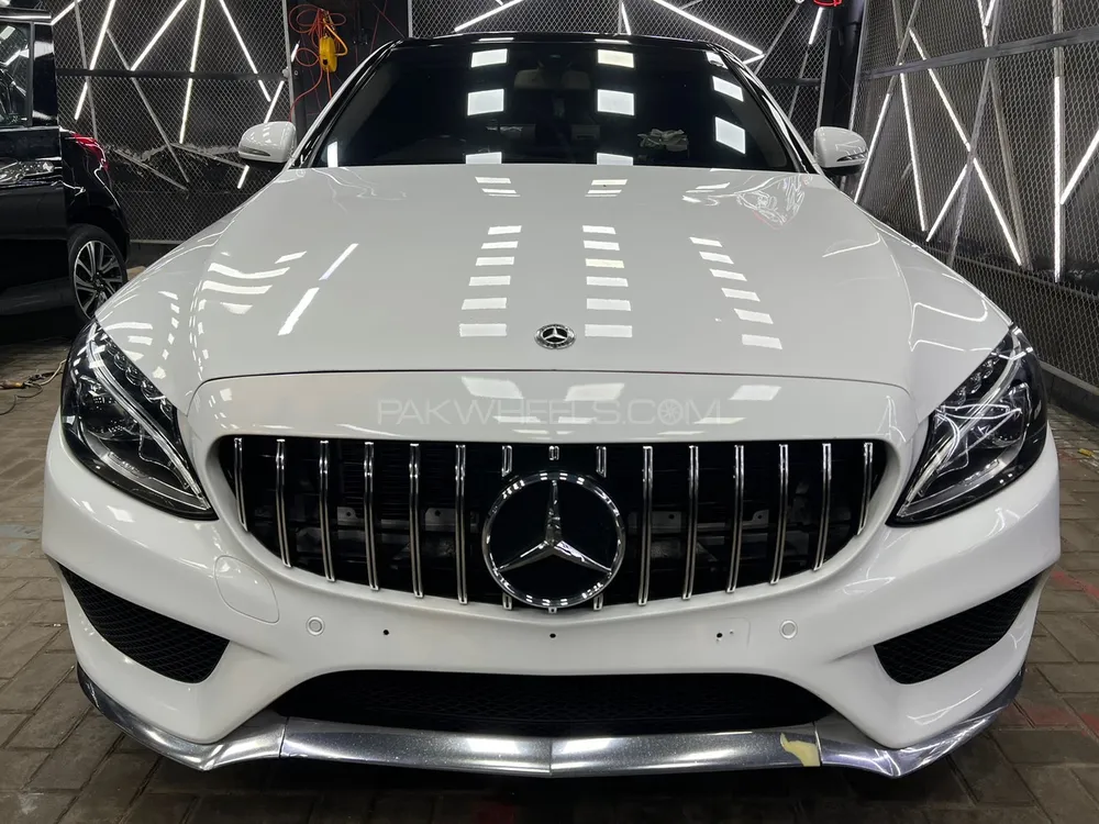 Mercedes Benz C Class 2018 for Sale in Karachi Image-1