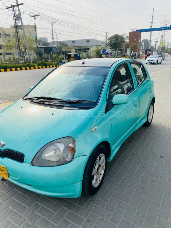 Toyota Vitz 1999 for Sale in Lahore Image-1