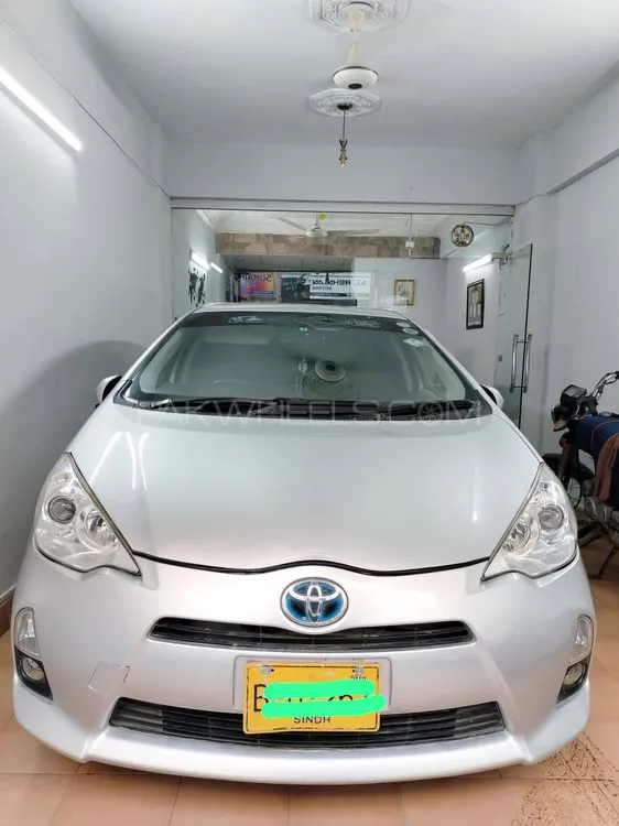 Toyota Aqua 2013 for Sale in Karachi Image-1