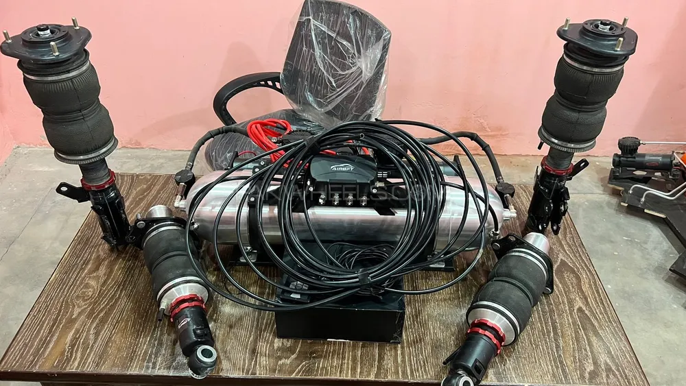 AIR BFT BLUETOOTH ONLY 10 DAYS USED FOR TOYOTA GRANDE   Image-1