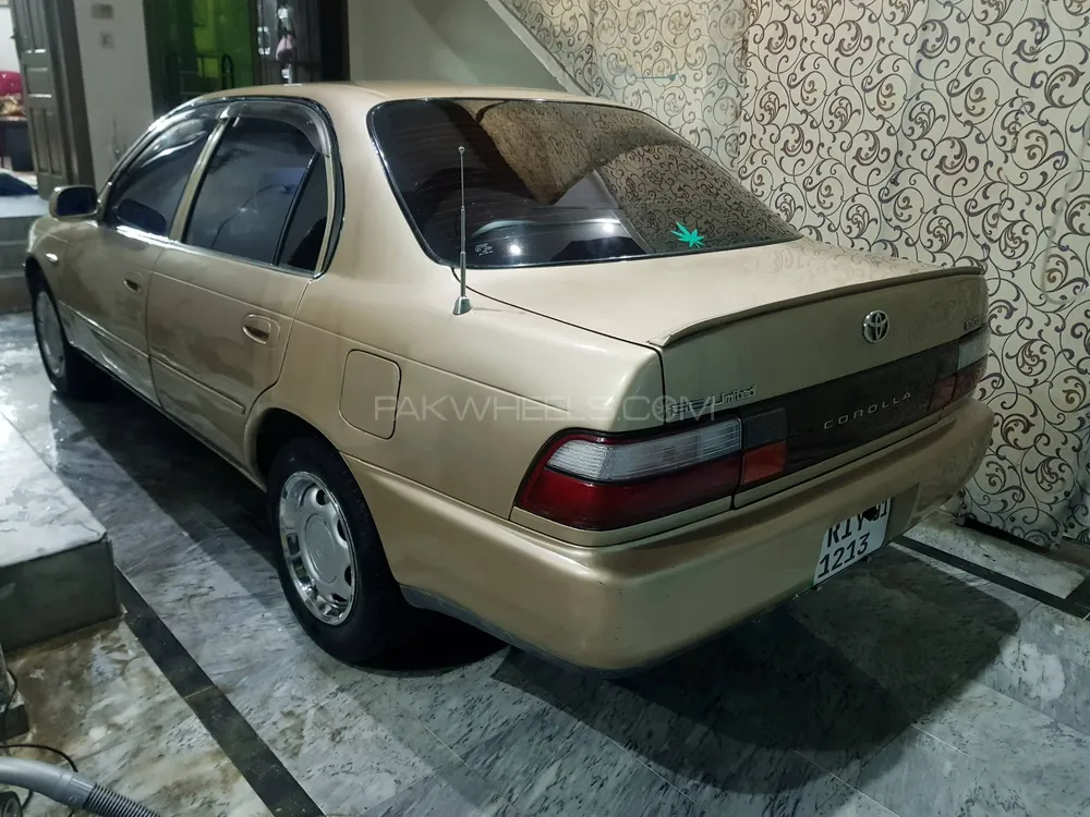 Toyota Corolla 2001 for Sale in Nowshera cantt Image-1