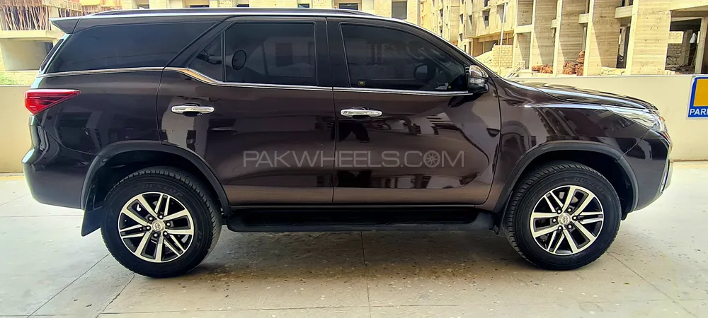 Toyota Fortuner 2018 for Sale in Karachi Image-1