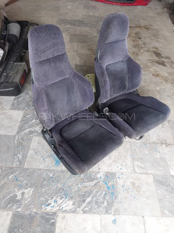 Semi universal hotsell car seat