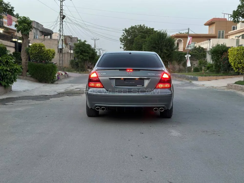 Mercedes Benz E Class 2004 for Sale in Faisalabad Image-1