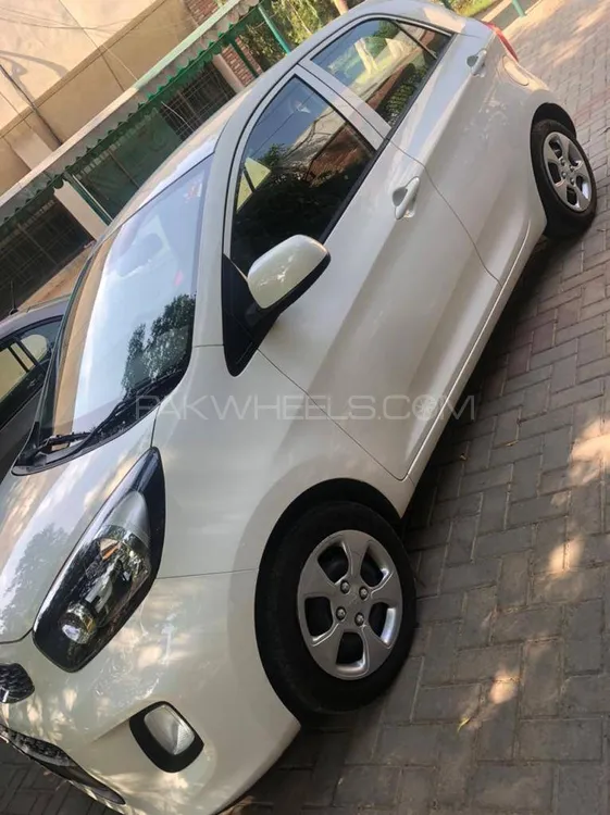 KIA Picanto 2019 for Sale in Lahore Image-1