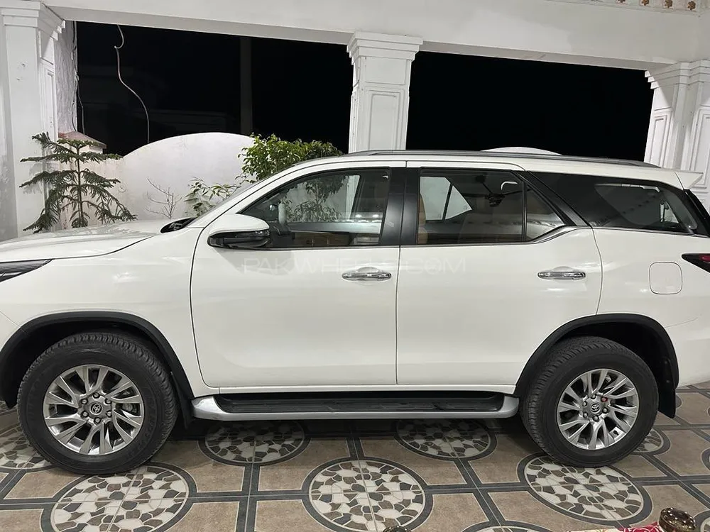 Toyota Fortuner 2022 for Sale in Mandi bahauddin Image-1
