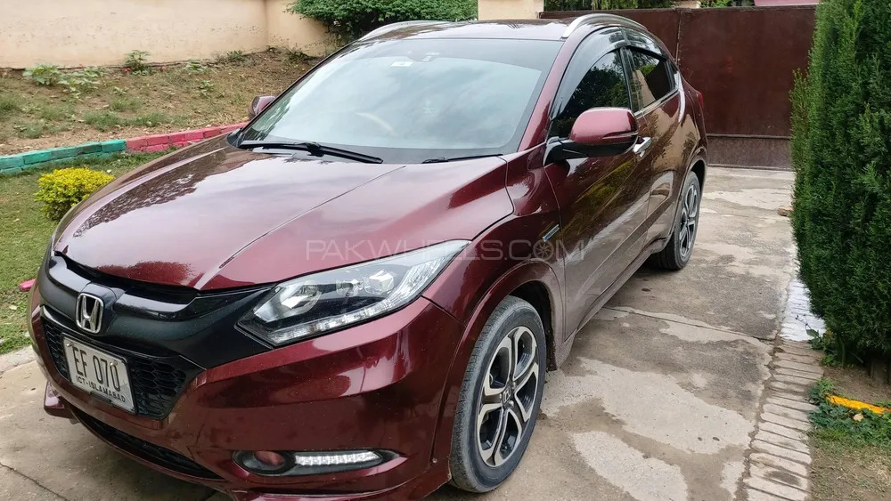 Honda Vezel 2015 for Sale in Attock Image-1
