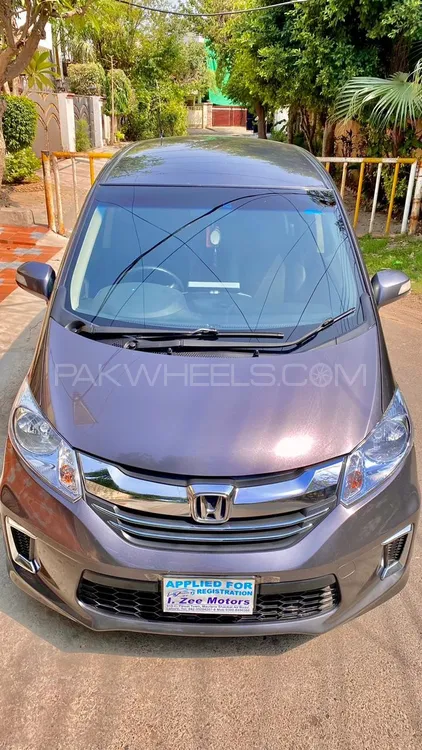 Honda Freed 2015 for Sale in Lahore Image-1