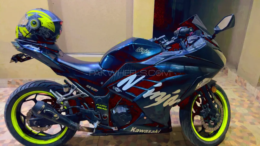 Kawasaki Ninja ZX300 2013 for Sale Image-1