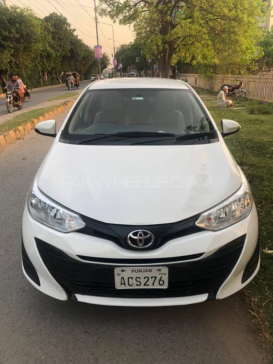 Toyota Yaris Sedan 2020 for Sale in Lahore Image-1