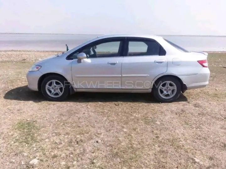 Honda City 2005 for Sale in Mian Wali Image-1