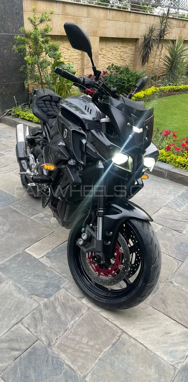 Yamaha YZF-R1 2017 for Sale Image-1