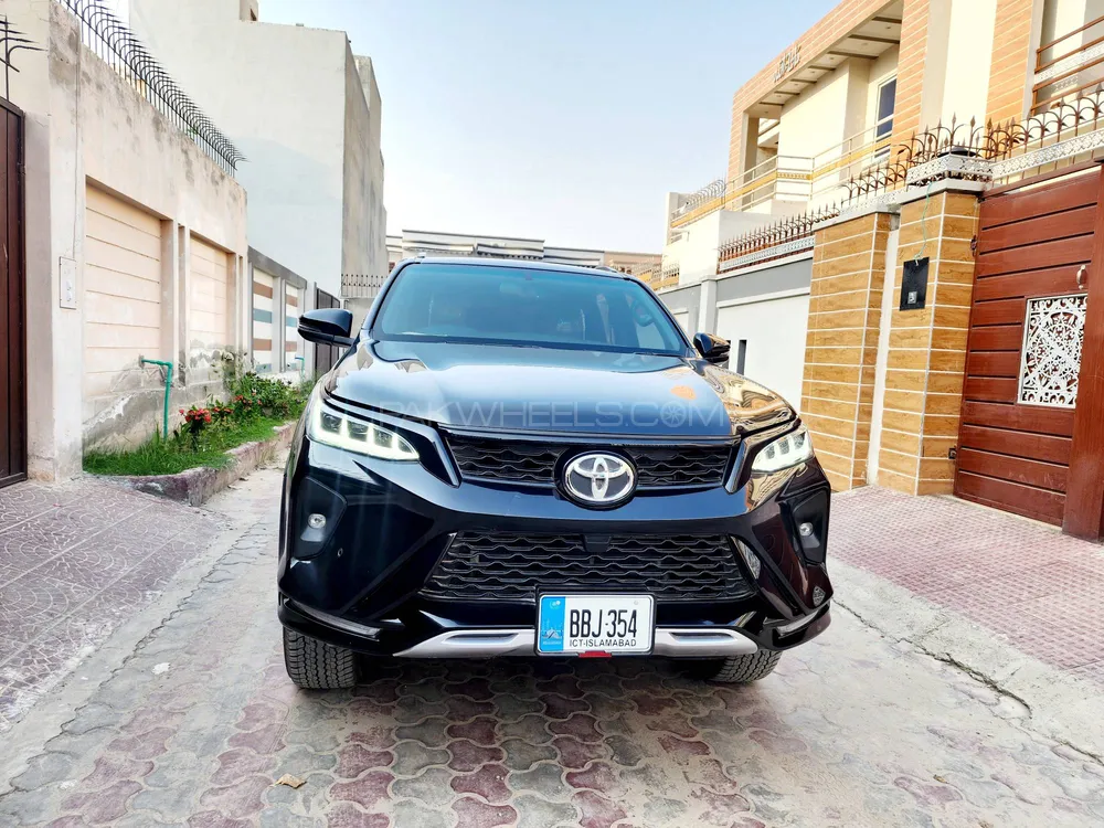Toyota Fortuner 2022 for Sale in Multan Image-1