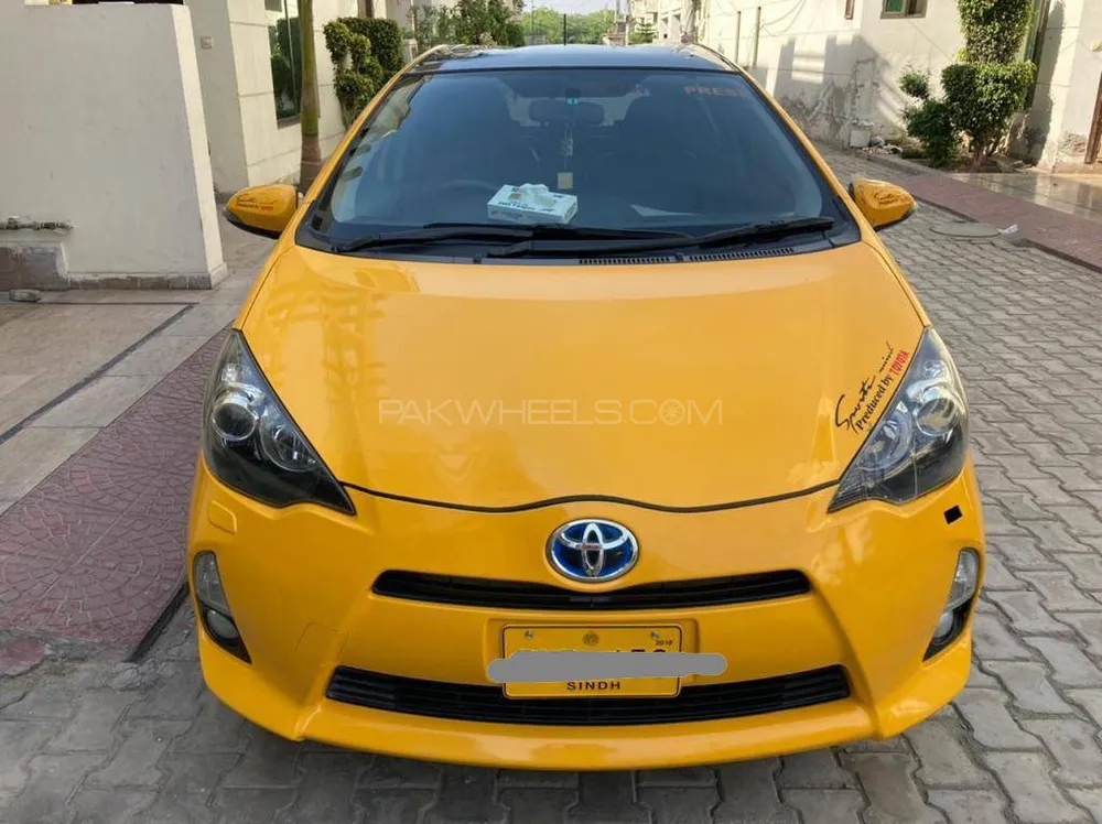 Toyota Aqua 2013 for Sale in Karachi Image-1