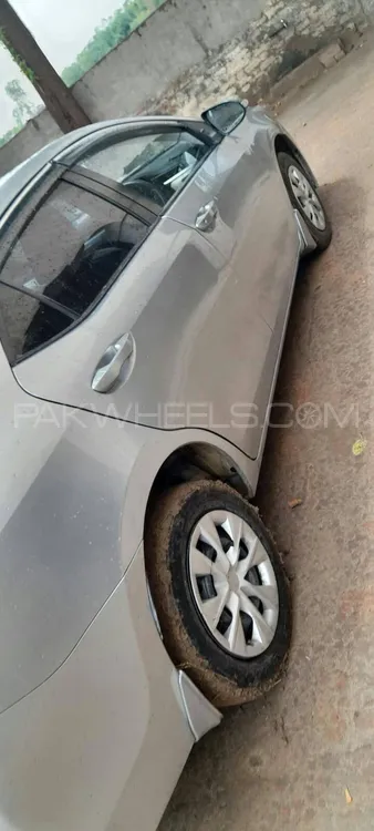 Toyota Corolla 2015 for Sale in Mandi bahauddin Image-1