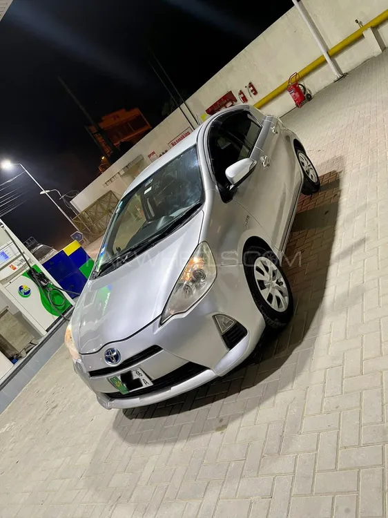 Toyota Aqua 2014 for Sale in Sialkot Image-1