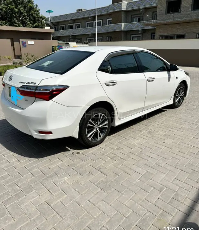 Toyota Corolla 2018 for Sale in Multan Image-1