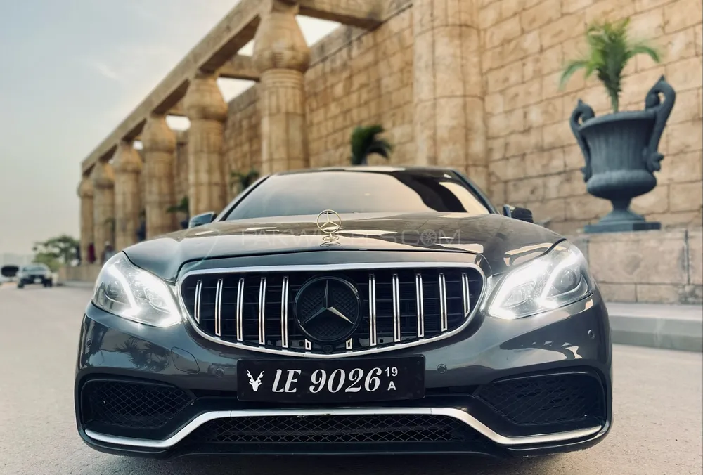 Mercedes Benz E Class 2012 for Sale in Islamabad Image-1