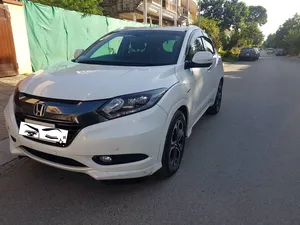 Honda Vezel Hybrid Z 2015 for Sale