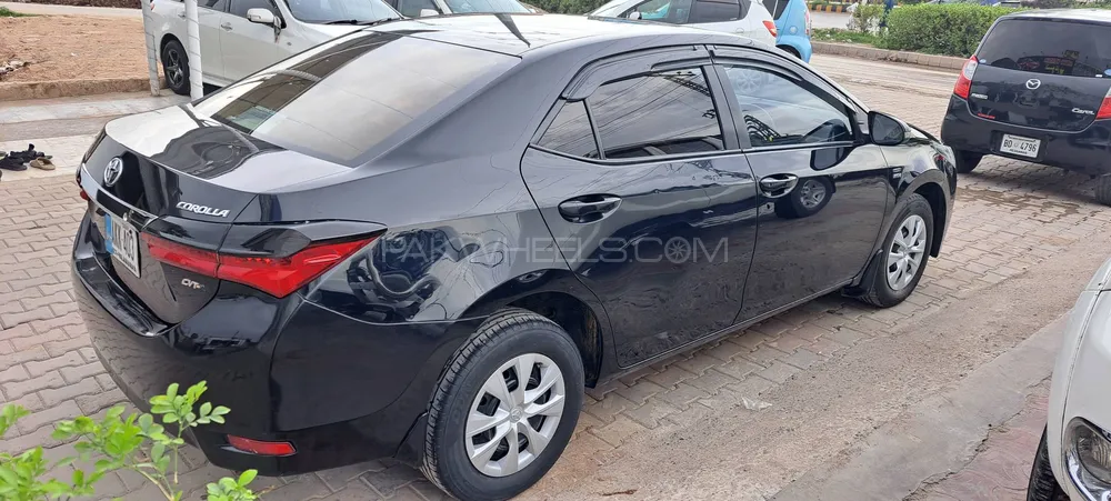 Toyota Corolla 2018 for Sale in Peshawar Image-1