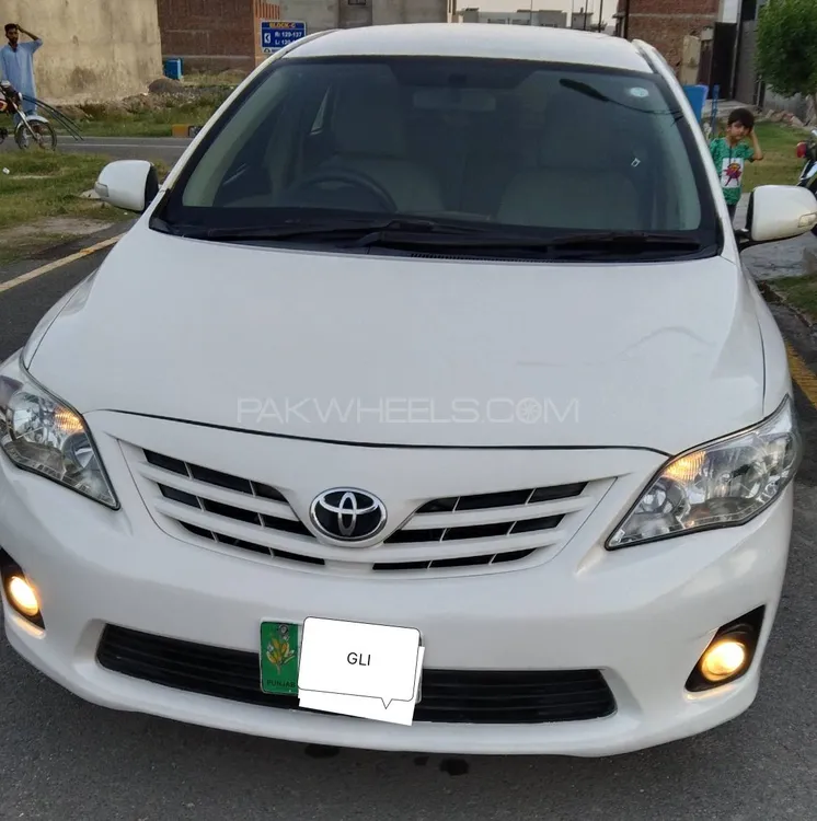 Toyota Corolla 2013 for Sale in Faisalabad Image-1