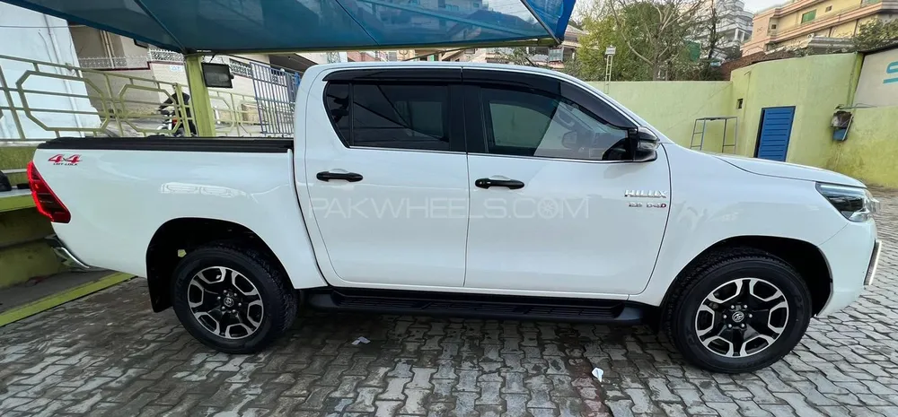 Toyota Hilux 2022 for Sale in Mirpur A.K. Image-1