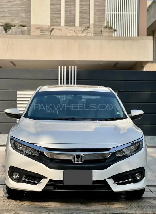 Honda Civic 2020 for Sale in Lahore Image-1