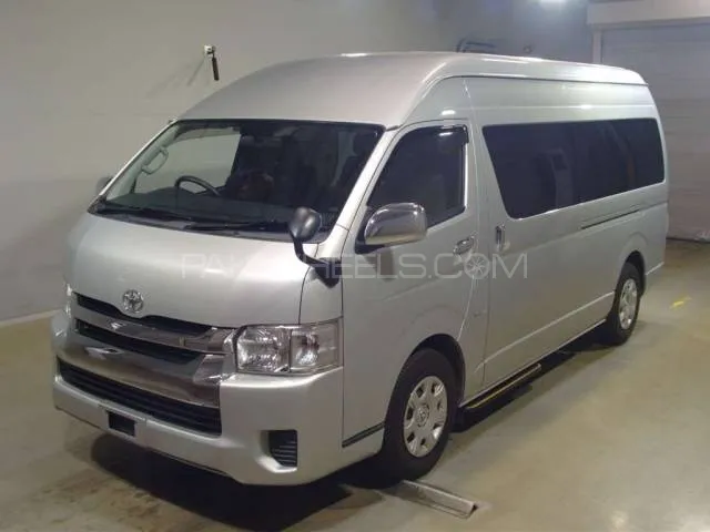 Toyota Hiace 2018 for Sale in Peshawar Image-1