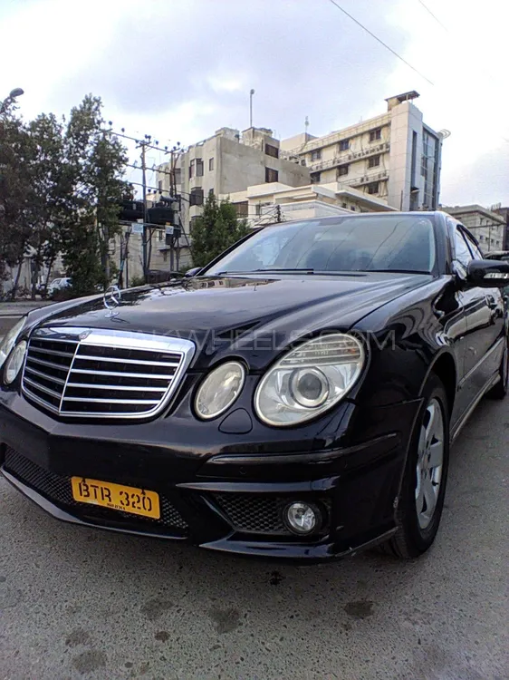 Mercedes Benz E Class 2005 for Sale in Karachi Image-1