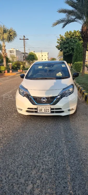 Nissan Note 2018 for Sale in Gujranwala Image-1