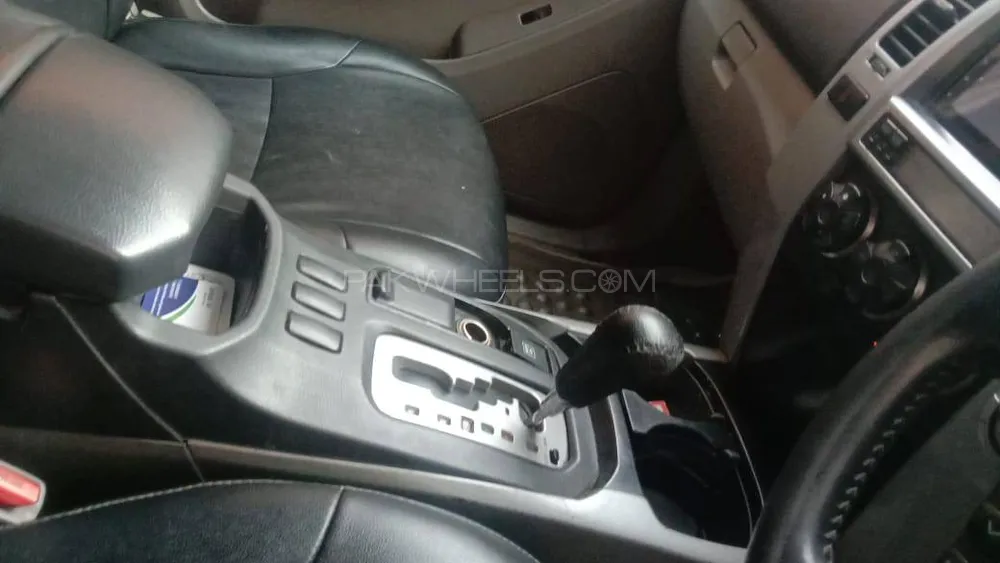 Toyota Surf 2004 for Sale in Hassan abdal Image-1