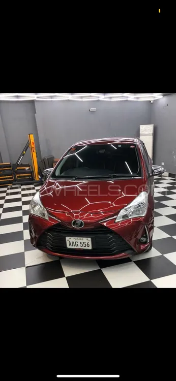 Toyota Vitz 2017 for Sale in Lahore Image-1