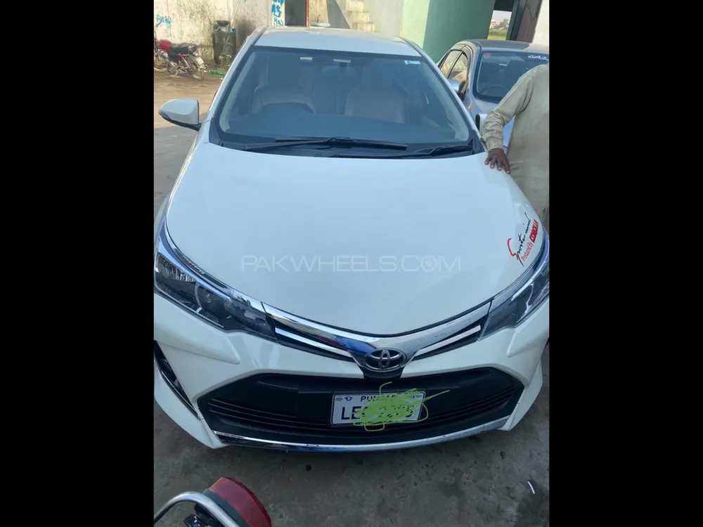 Toyota Corolla 2016 for Sale in Gujrat Image-1