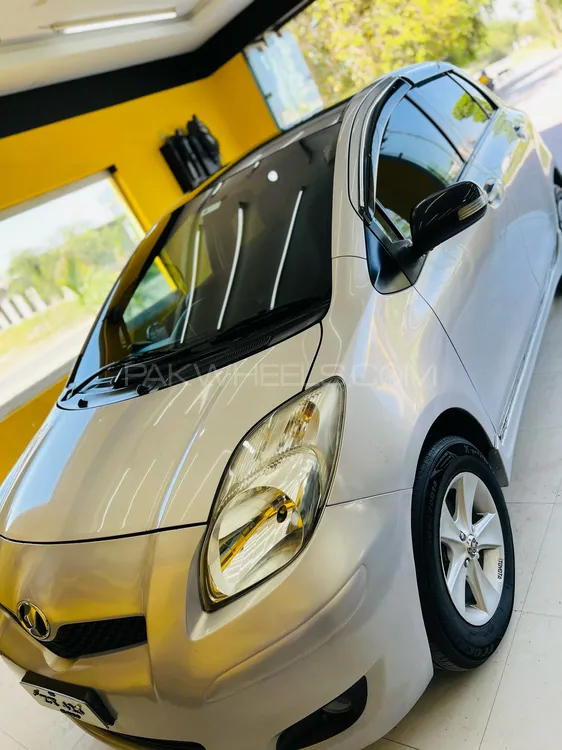 Toyota Vitz 2007 for Sale in Chakwal Image-1
