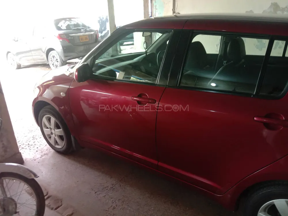 Suzuki Swift 2015 for Sale in Karachi Image-1