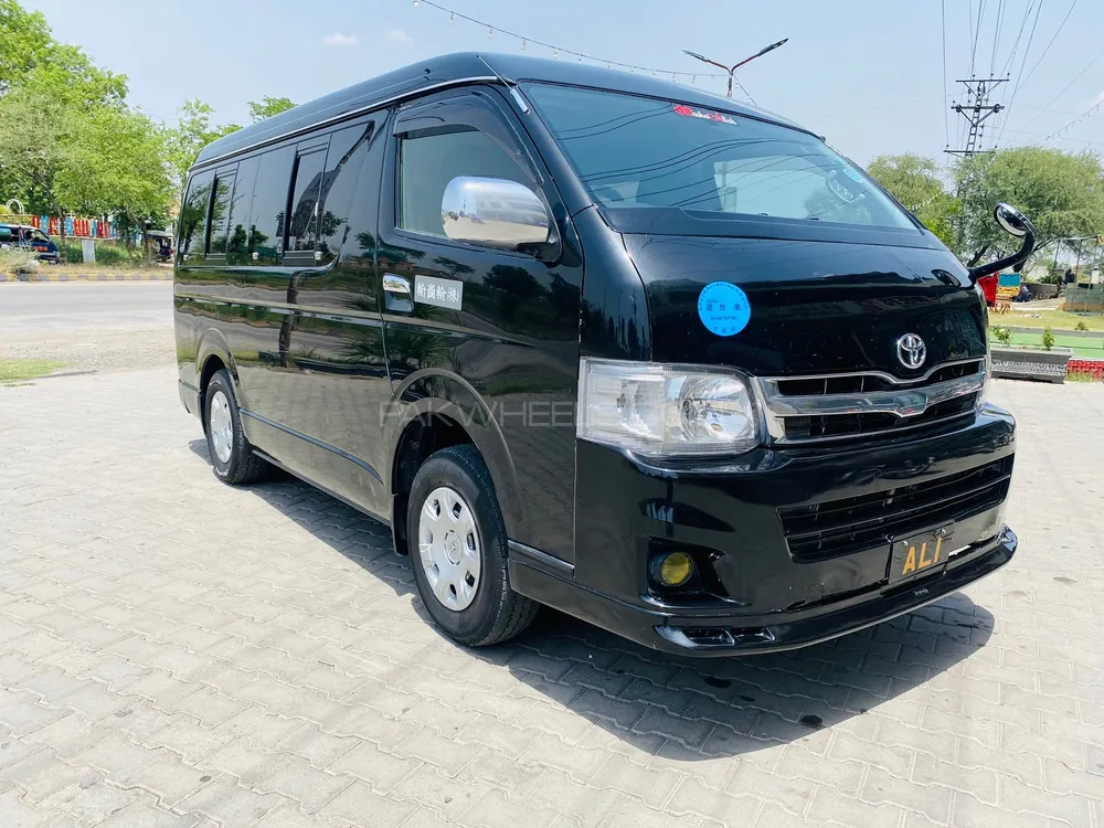 Toyota Hiace 2016 for Sale in Gujar Khan Image-1