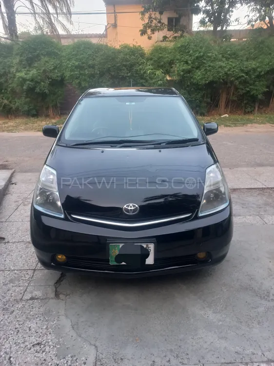 Toyota Prius 2007 for Sale in Lahore Image-1