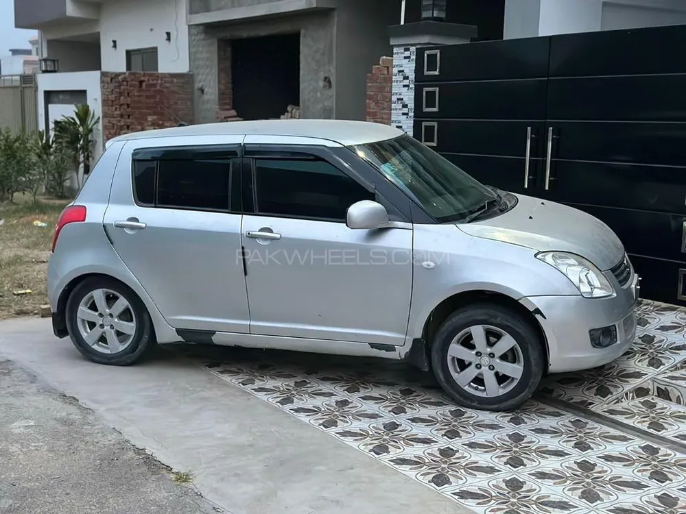 Suzuki Swift 2010 for Sale in Lahore Image-1
