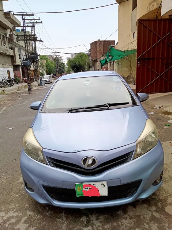 Toyota Vitz 2016 for Sale in Lahore Image-1
