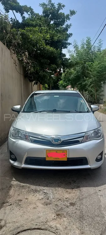 Toyota Corolla Axio 2015 for Sale in Karachi Image-1