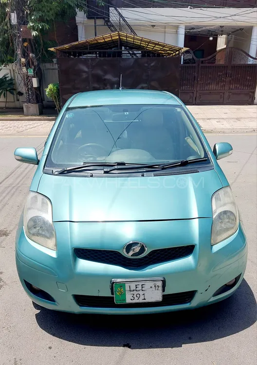 Toyota Vitz 2007 for Sale in Lahore Image-1