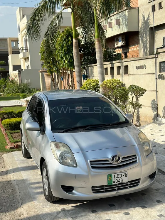 Toyota Vitz 2007 for Sale in Lahore Image-1