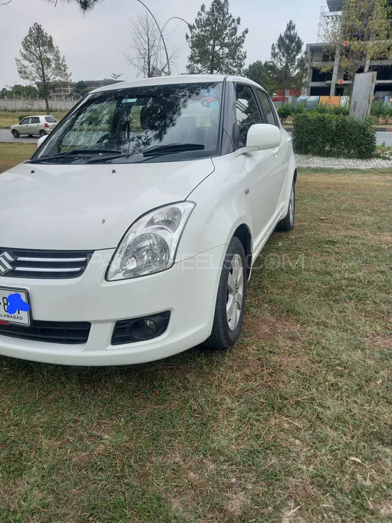 Suzuki Swift 2010 for Sale in Islamabad Image-1