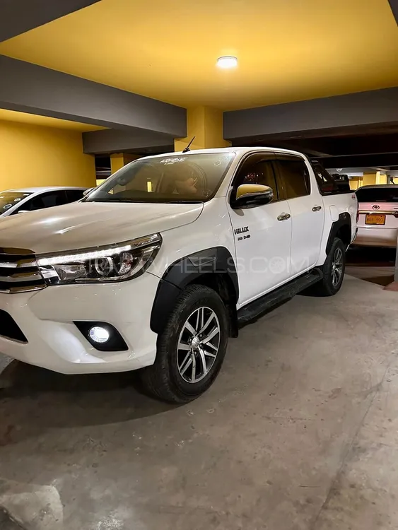 Toyota Hilux 2020 for Sale in Karachi Image-1