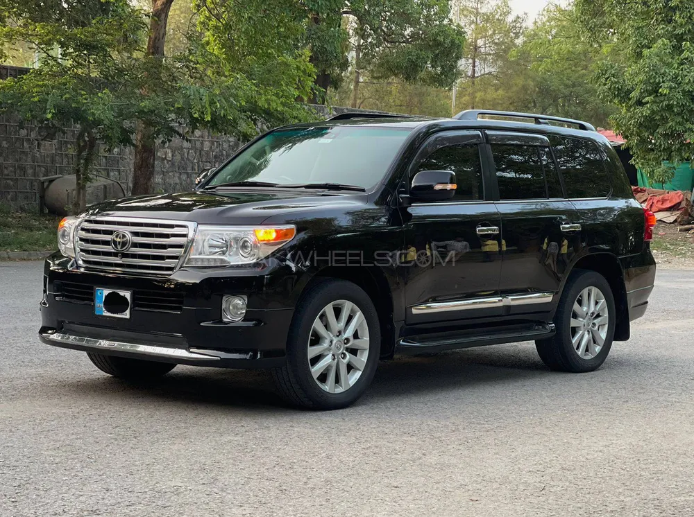 Toyota Land Cruiser 2013 for Sale in Islamabad Image-1