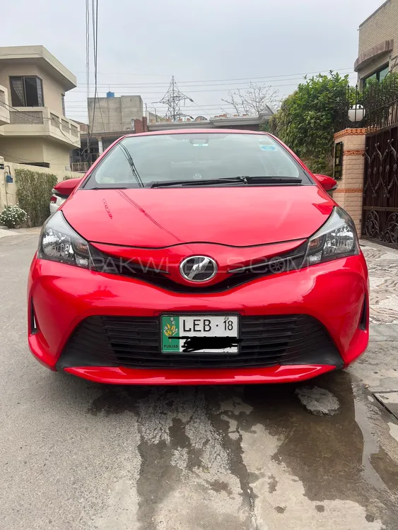 Toyota Vitz 2015 for Sale in Lahore Image-1
