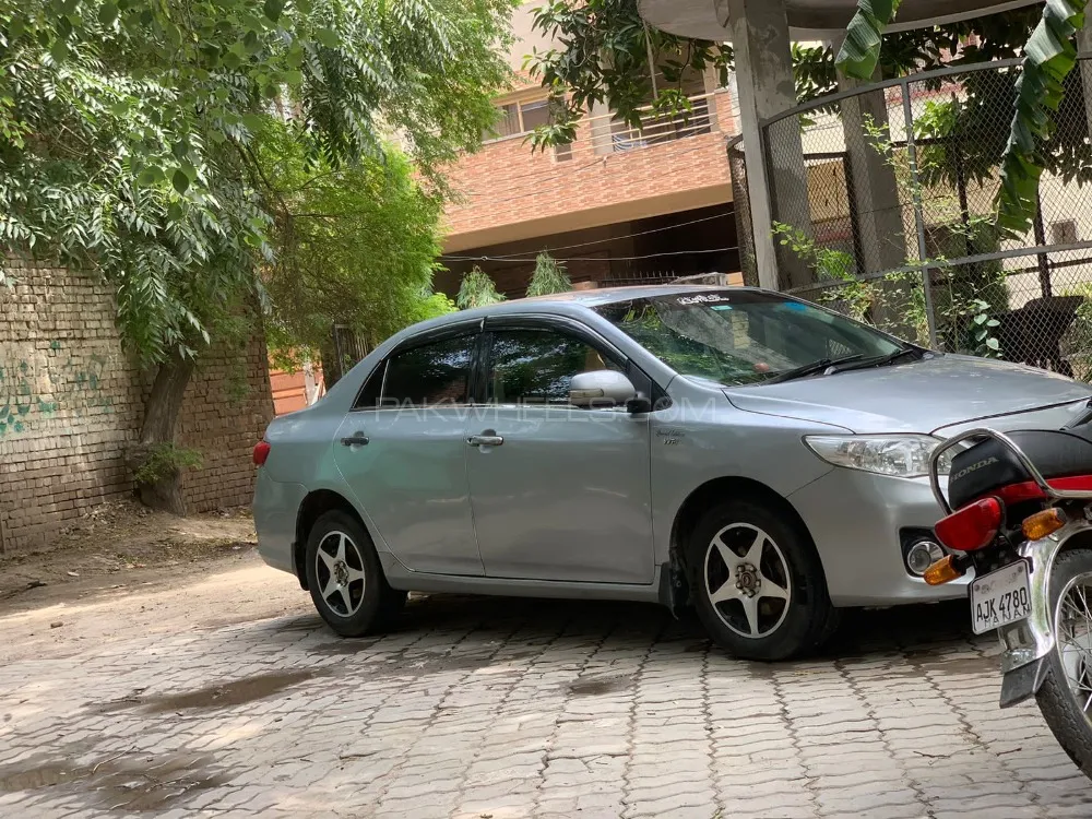 Toyota Corolla 2011 for Sale in Lahore Image-1